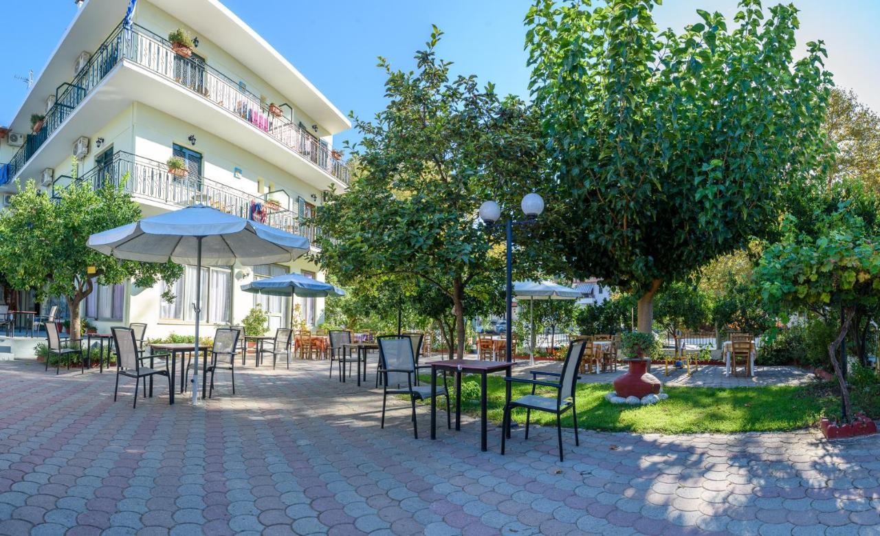 Des Roses Hotel Platanias  Bagian luar foto