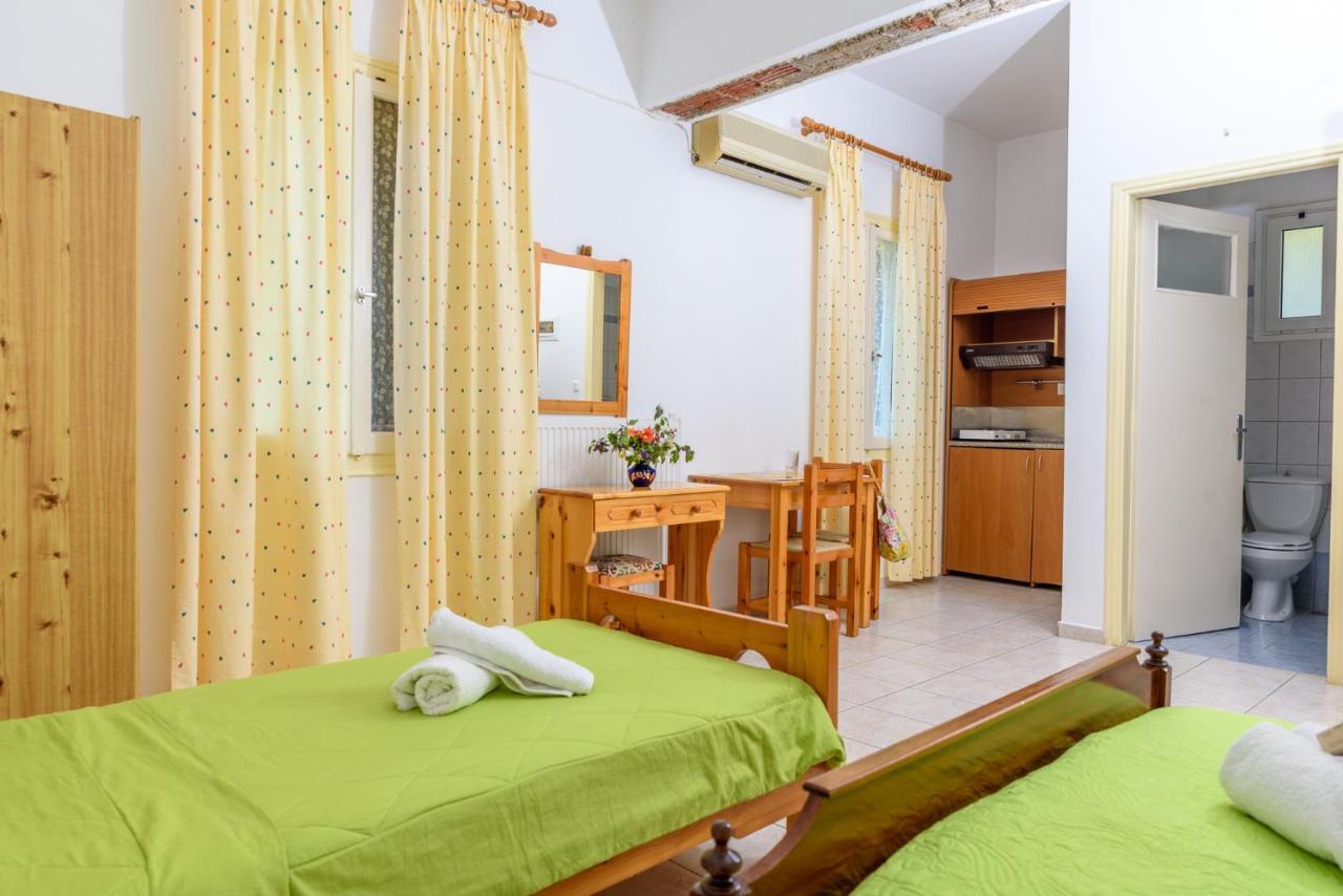 Des Roses Hotel Platanias  Bagian luar foto