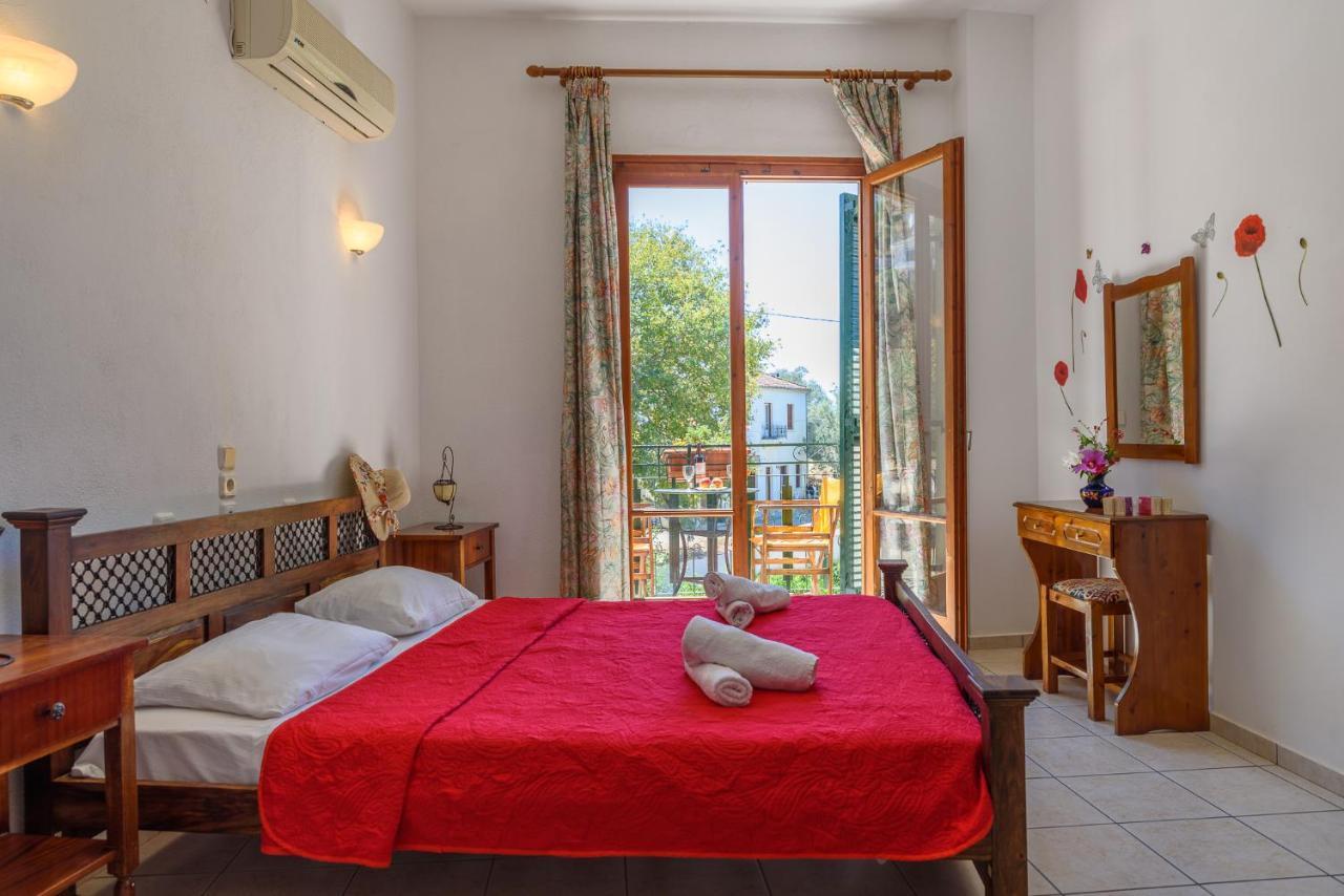 Des Roses Hotel Platanias  Bagian luar foto